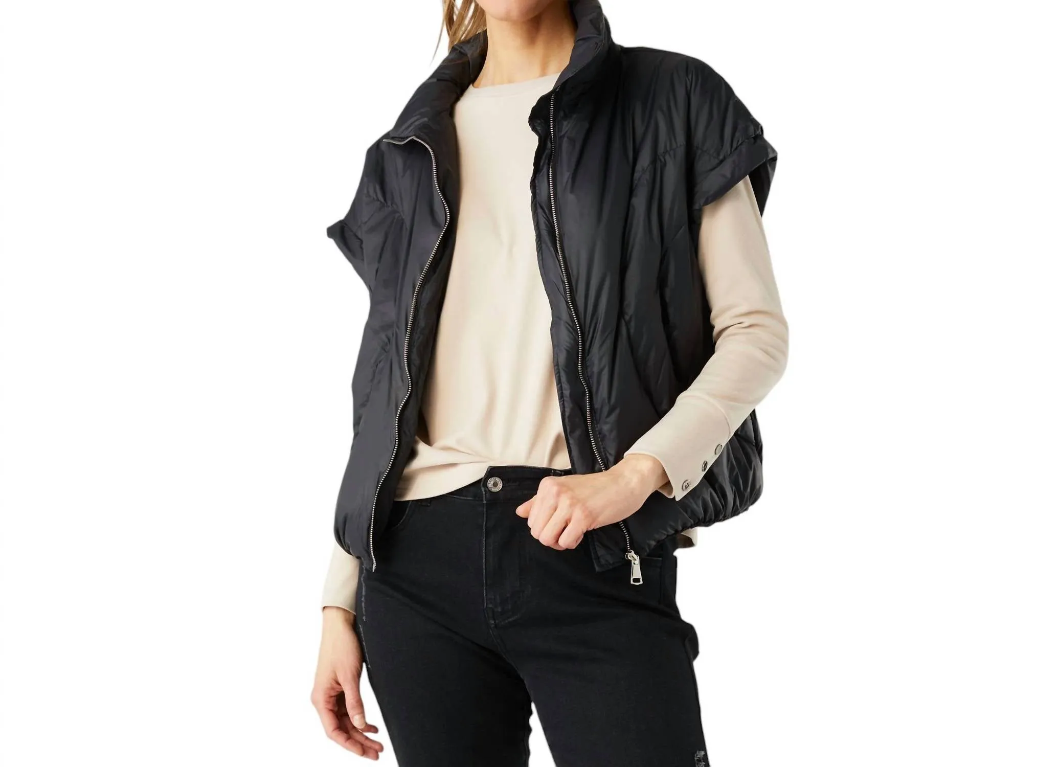 Brooke Cropped Puffer Vest In Black