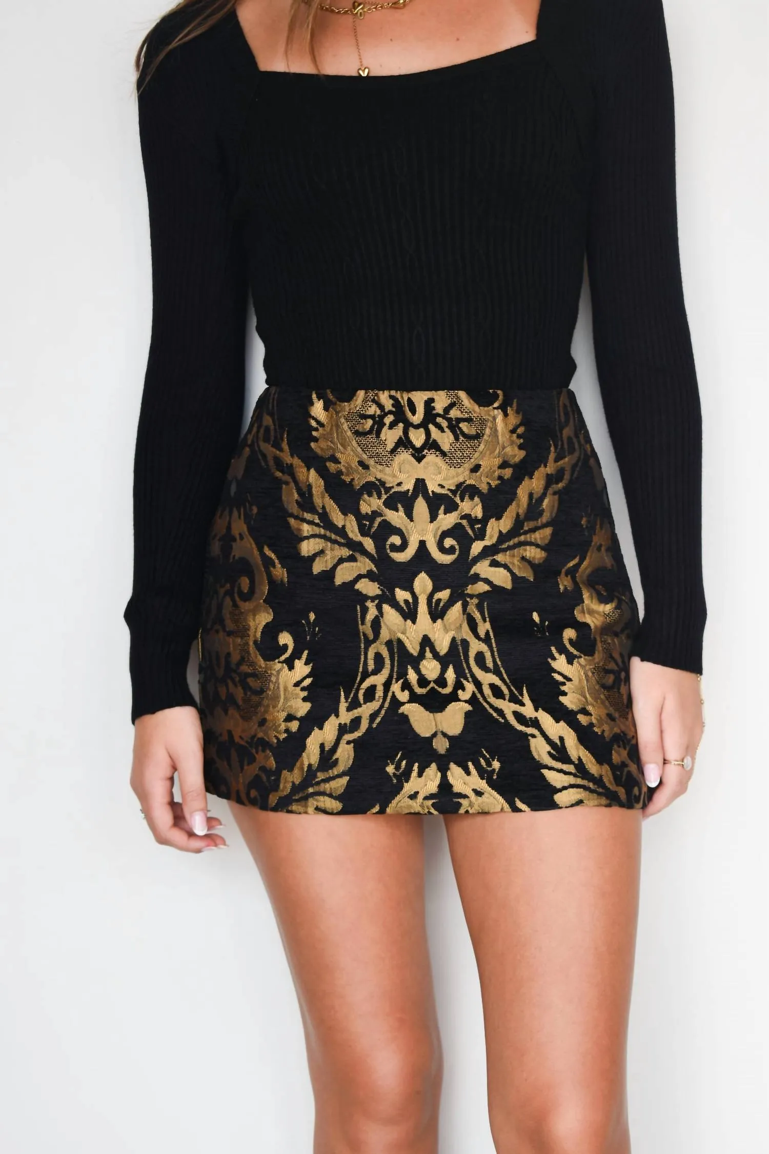 Carmine Jacquard Skirt In Black And Gold