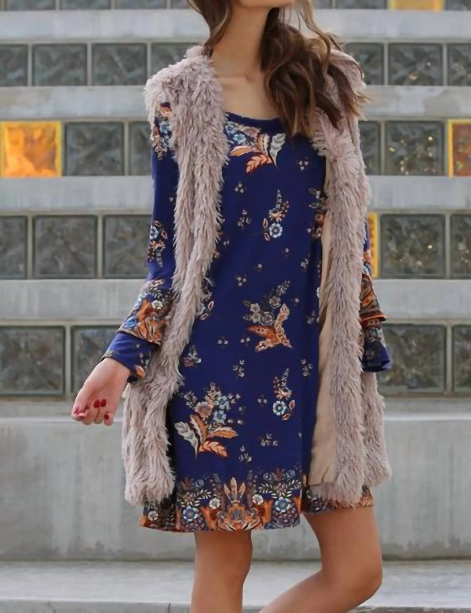 Carrie Anne Faux Fur Vest In Taupe