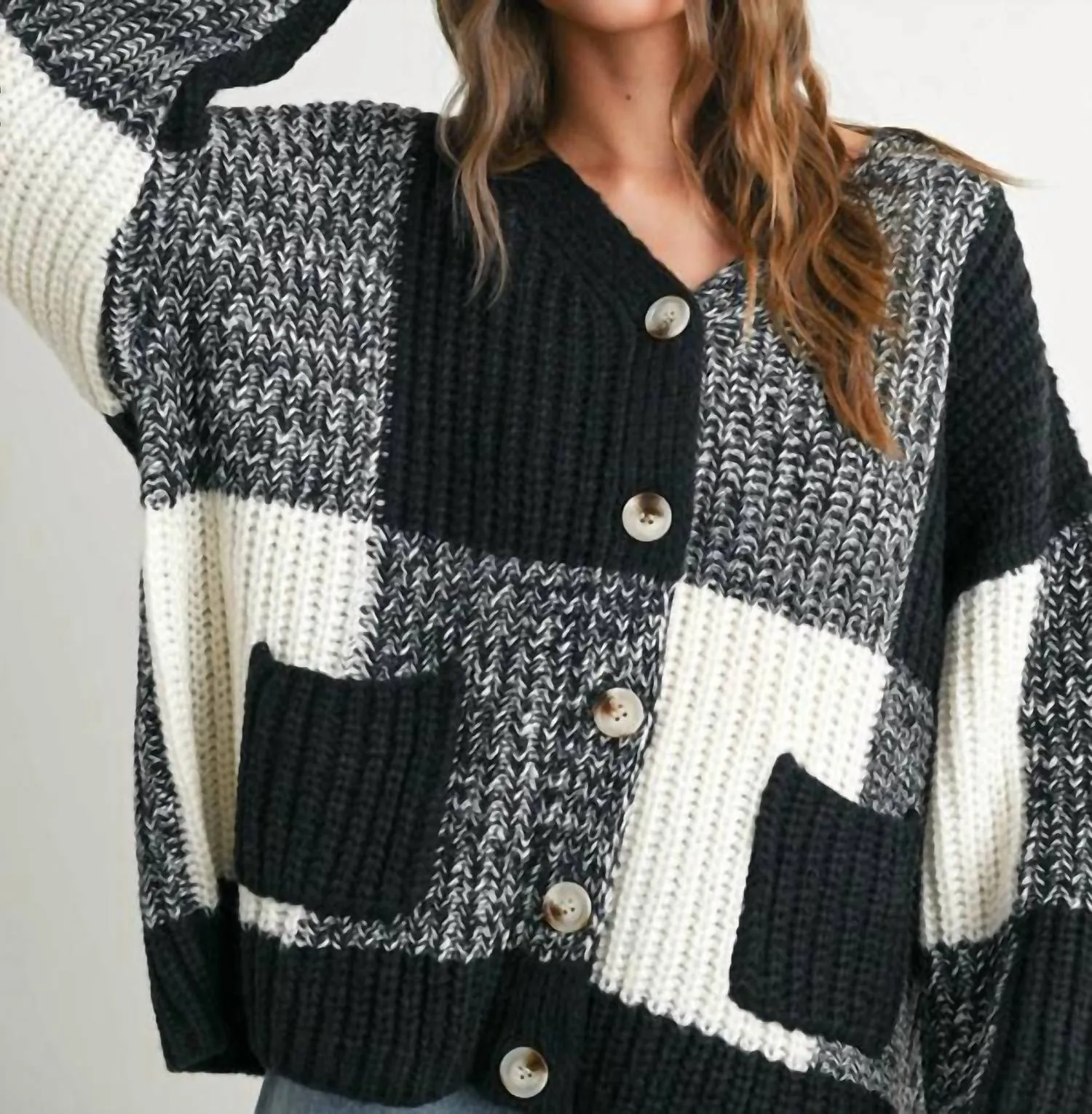 Checkered Cardigan In Checkered Black