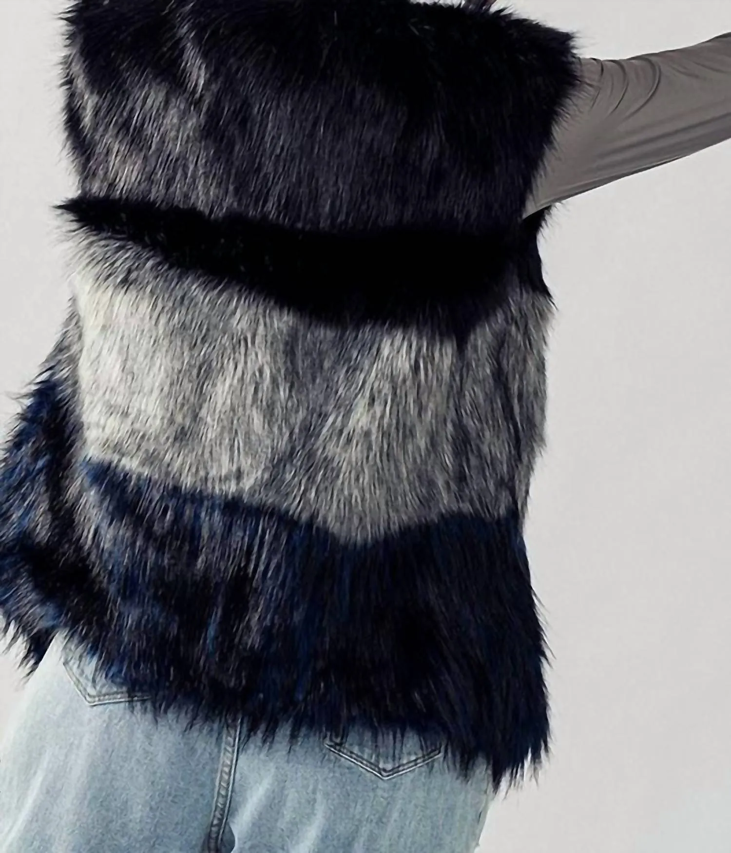 Colorblock Faux Fur Vest In Navy