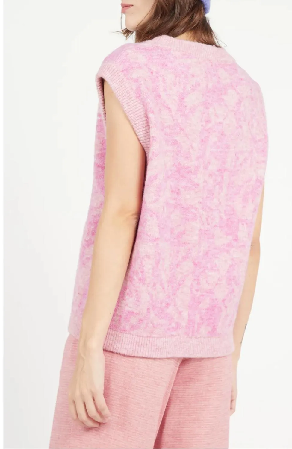 Kemy Sweater Vest In Rose