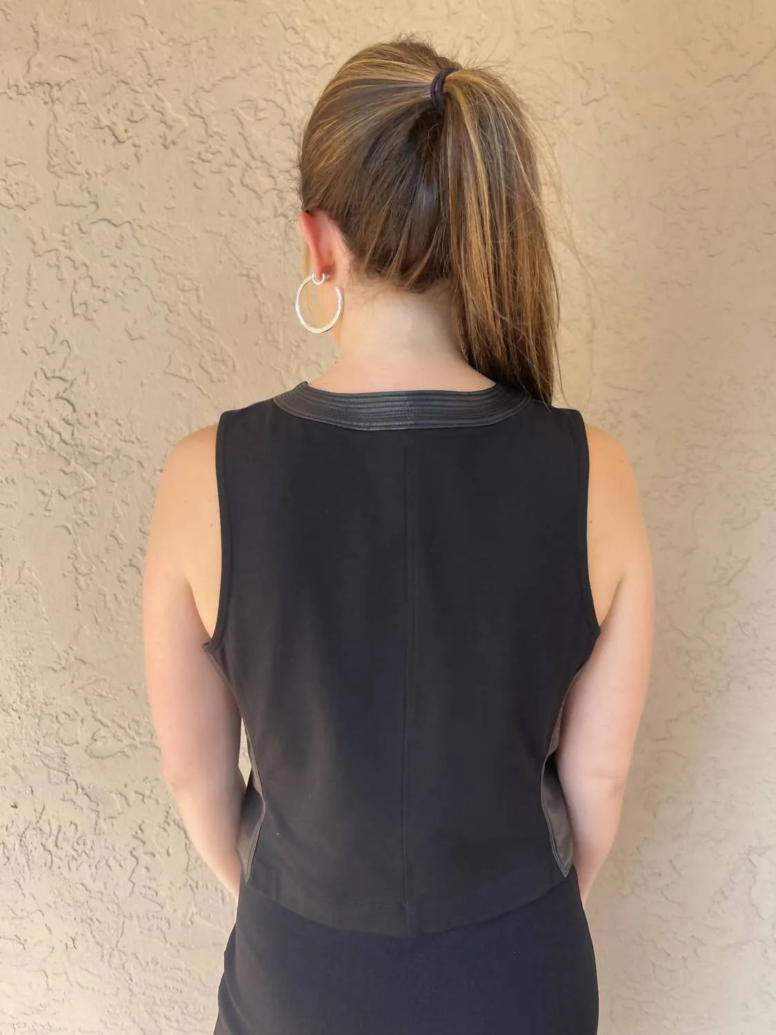 Liddy Vest In Black