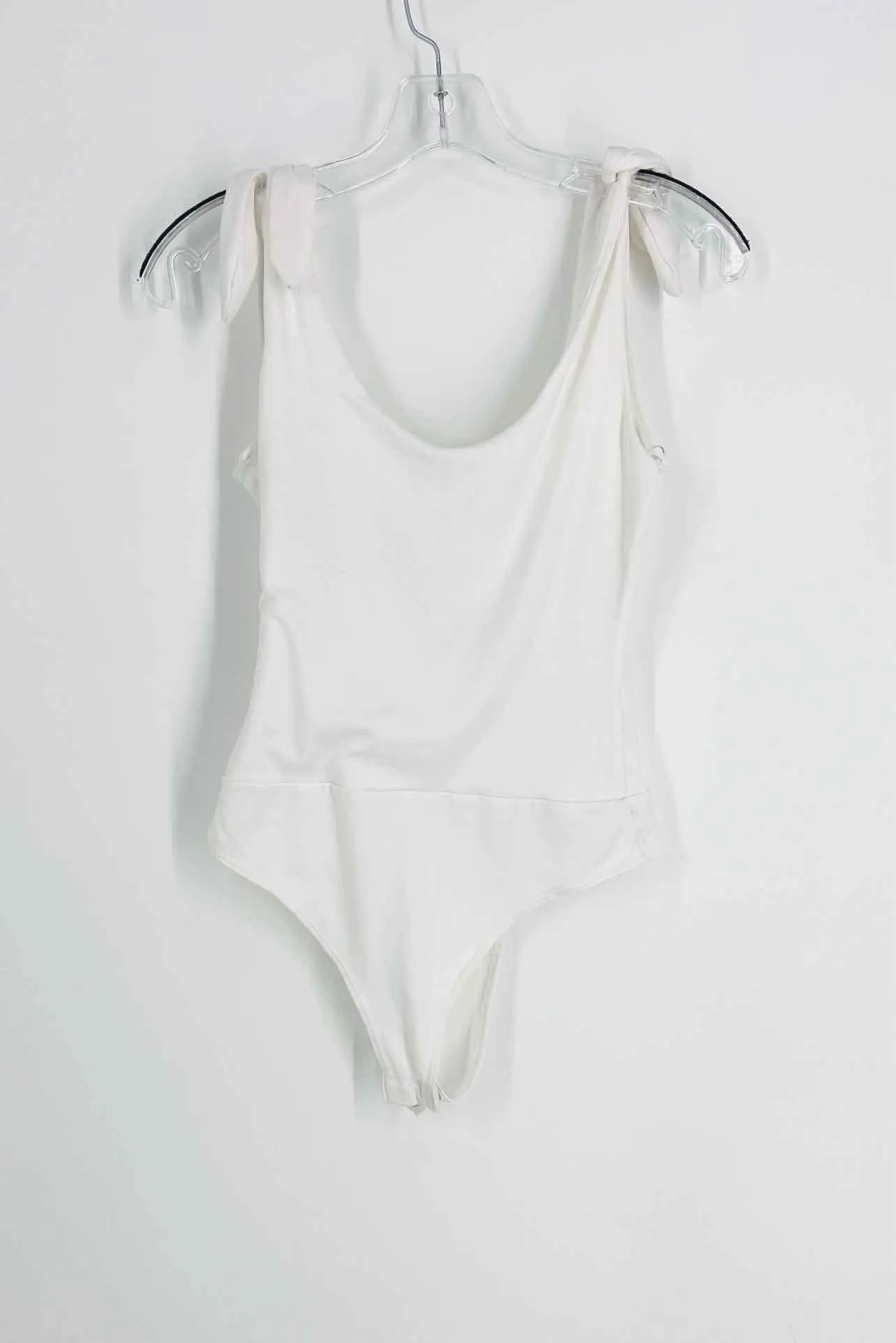 LuLu's Size S White Knot Solid Tops Bodysuit