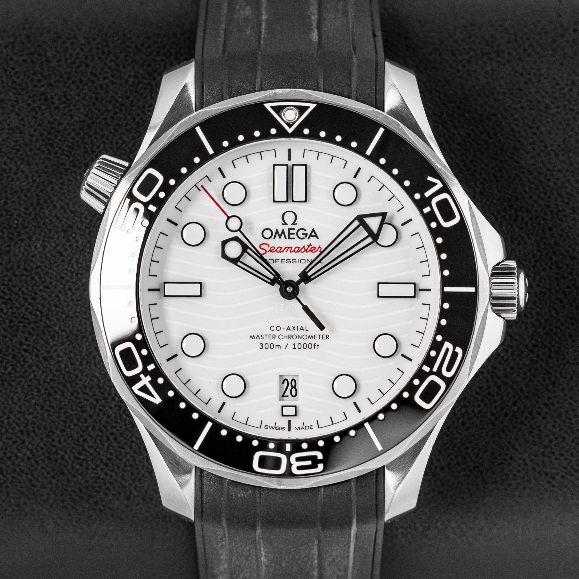Omega Seamaster Diver 300M 210.32.42.20.04.001 affordable sports watches lightweight cycling smart running swimming sports watches