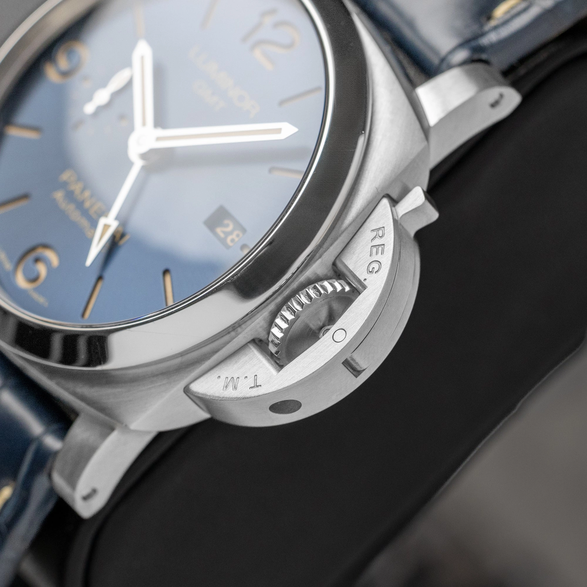Panerai Luminor GMT Pam 1033