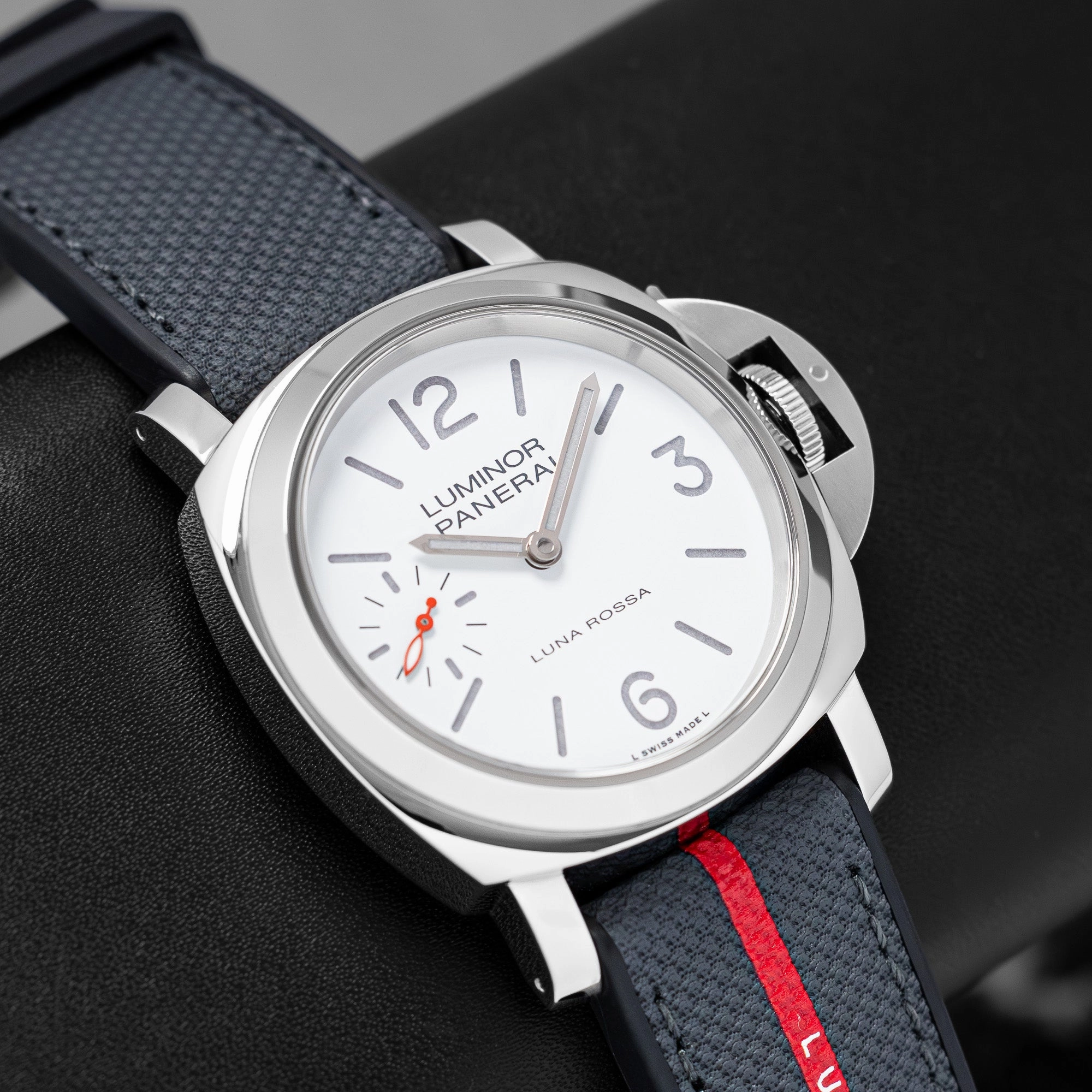 Panerai Luminor Luna Rossa PAM01342