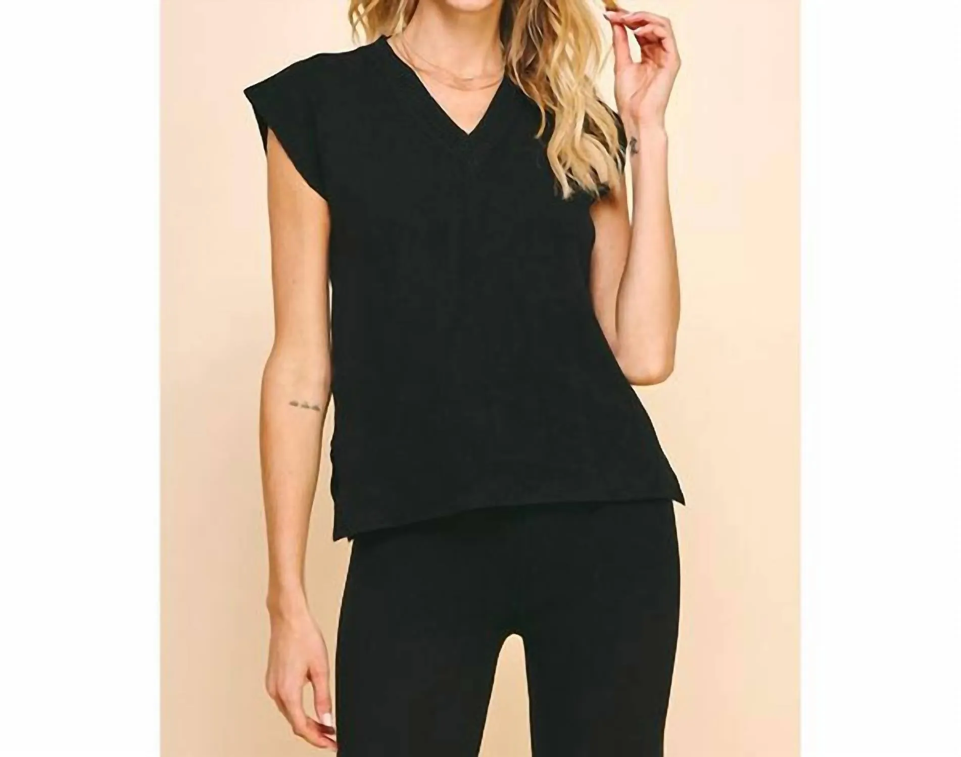 Rory Sweater Vest In Black