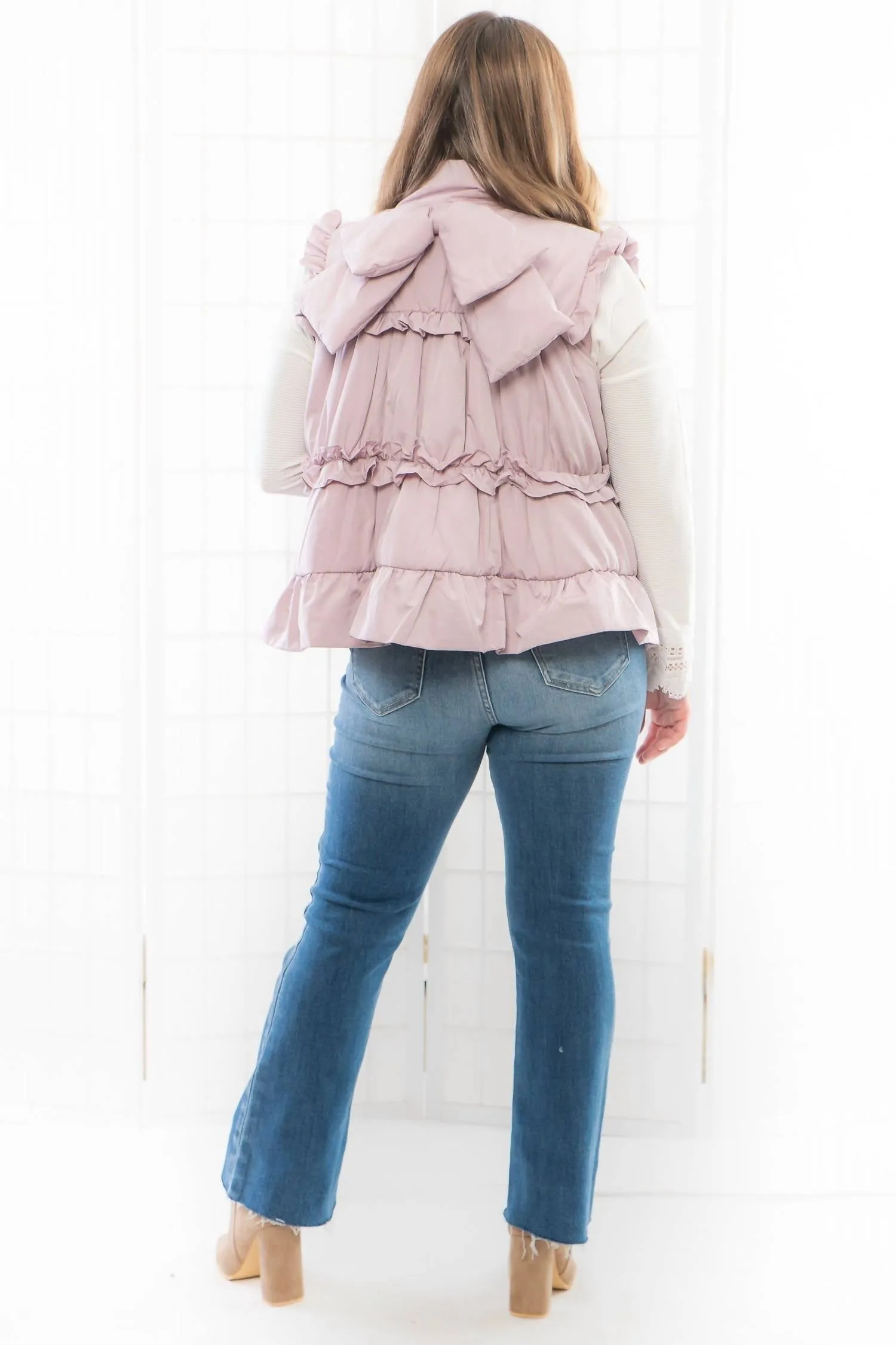 Ruffle Trimer Vest In Pink