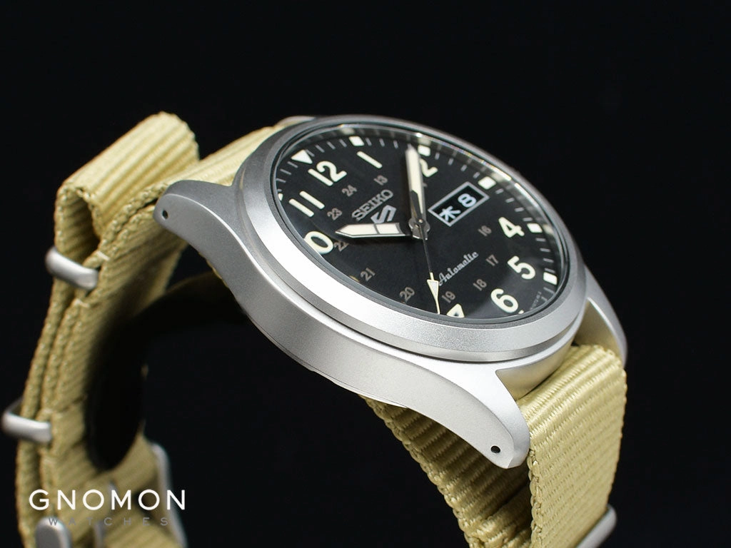 Seiko 5 Sports ??Military Style?? Black - Nylon Ref. SBSA117