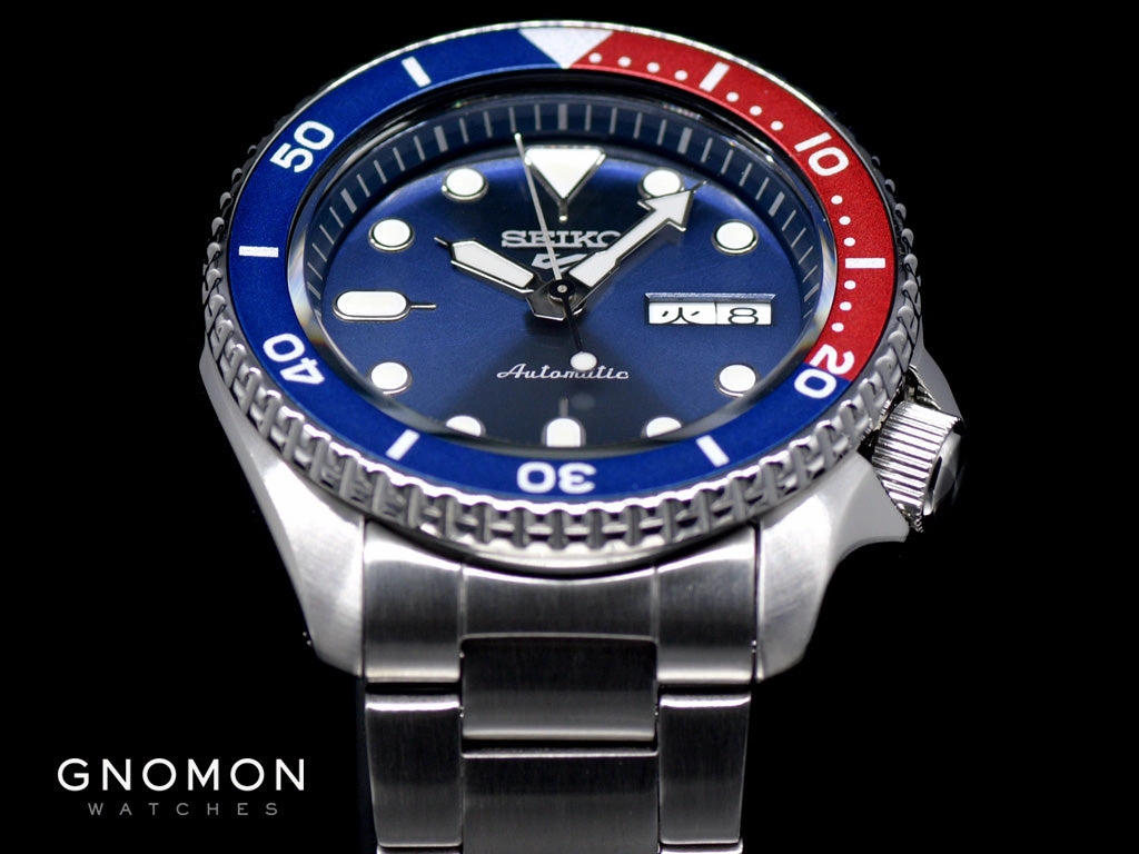 Seiko 5 Sports ??Sports Style?? Blue/Red Ref. SBSA003