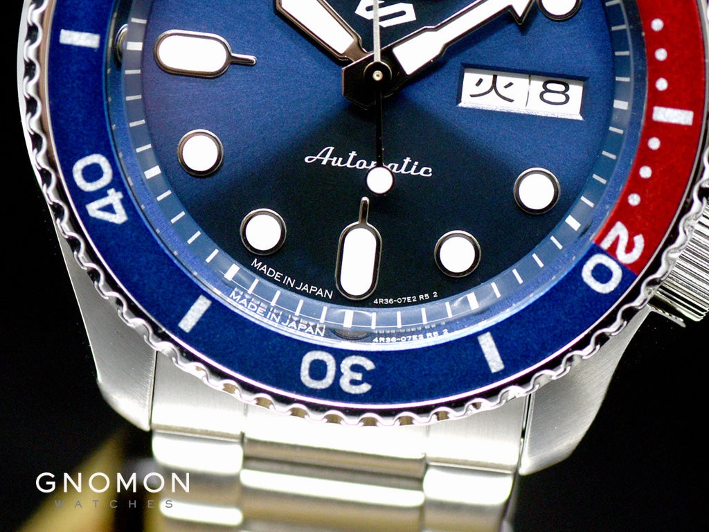 Seiko 5 Sports ??Sports Style?? Blue/Red Ref. SBSA003