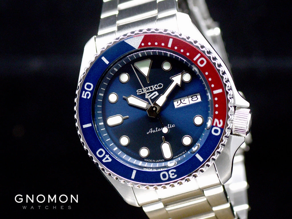 Seiko 5 Sports ??Sports Style?? Blue/Red Ref. SBSA003