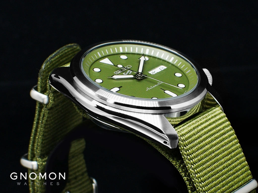 Seiko 5 Sports ??Sports Style?? Military Green 40 Ref. SBSA055