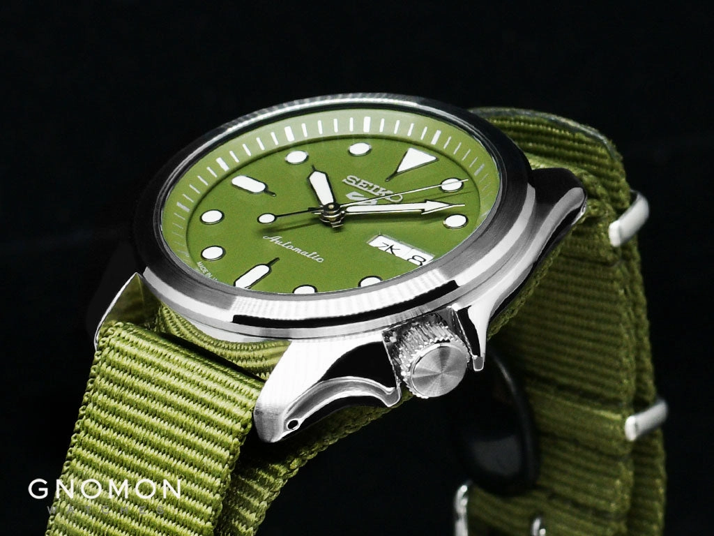 Seiko 5 Sports ??Sports Style?? Military Green 40 Ref. SBSA055