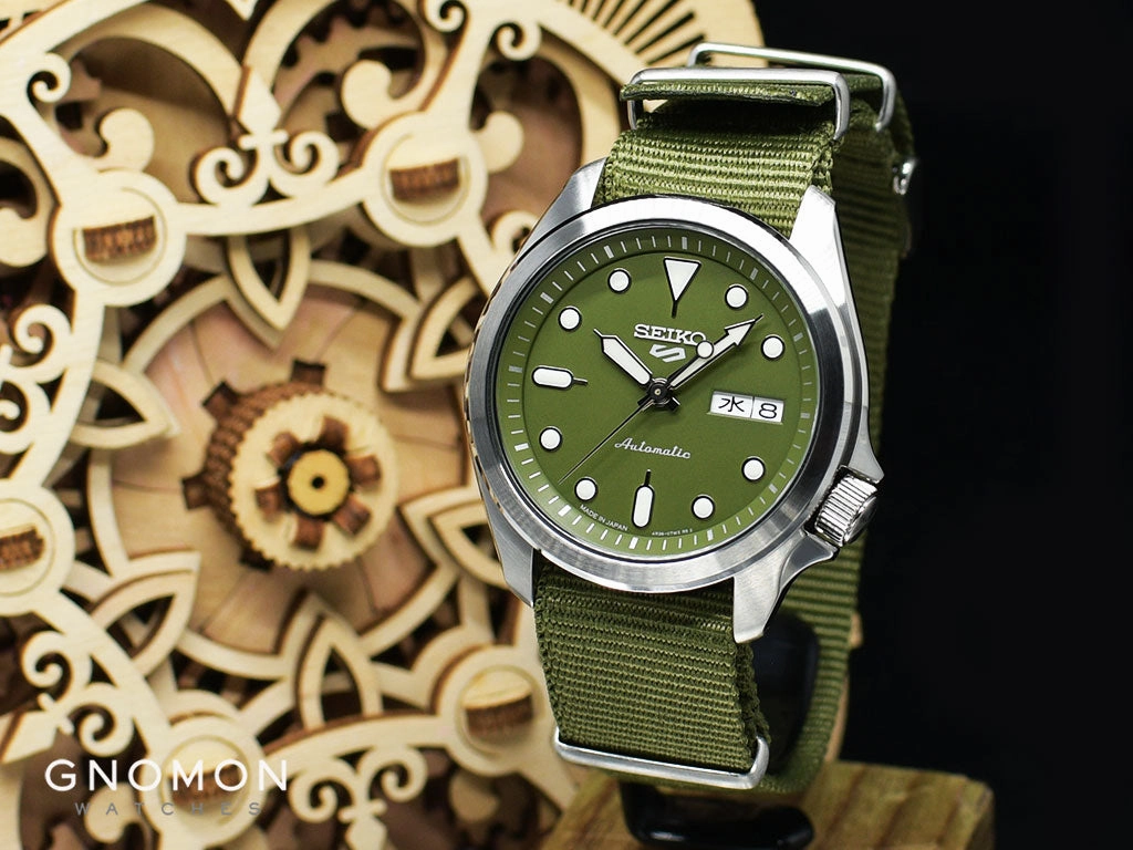 Seiko 5 Sports ??Sports Style?? Military Green 40 Ref. SBSA055