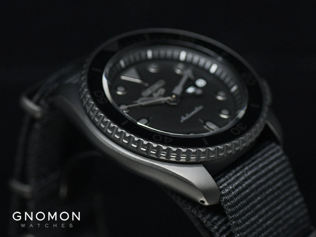 Seiko 5 Sports ??Street Style?? Blackout Ref. SBSA025