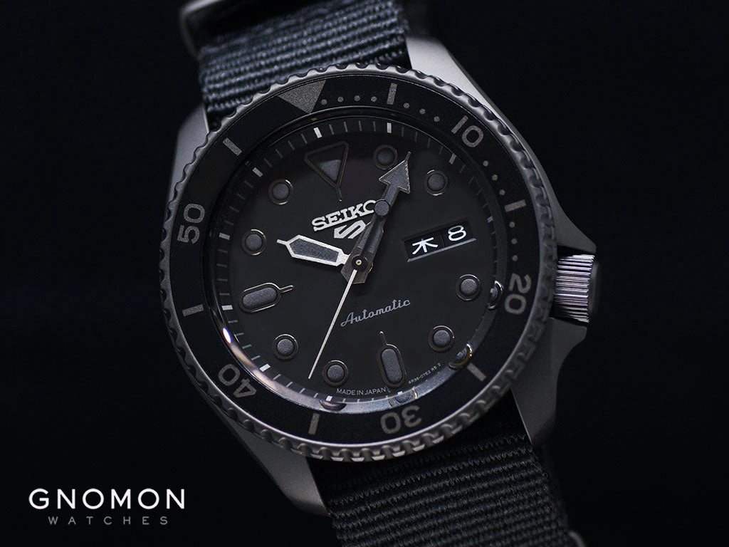 Seiko 5 Sports ??Street Style?? Blackout Ref. SBSA025