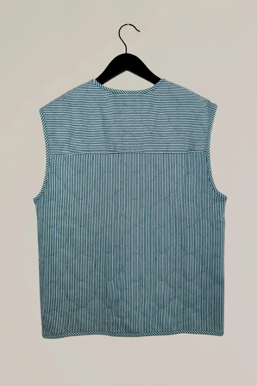 Striped Quilted Vest In Blue