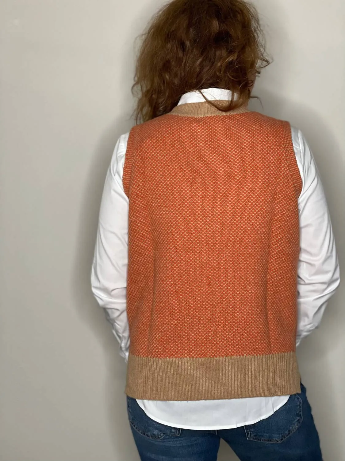 Sweater Vest In Camel And Orange