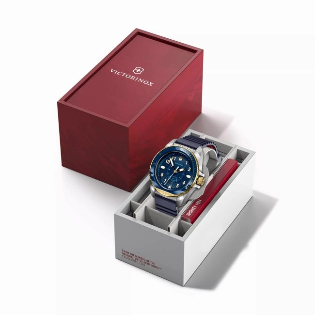 Victorinox Journey 1884 43mm Blue Rubber Strap Blue Dial Watch 242013