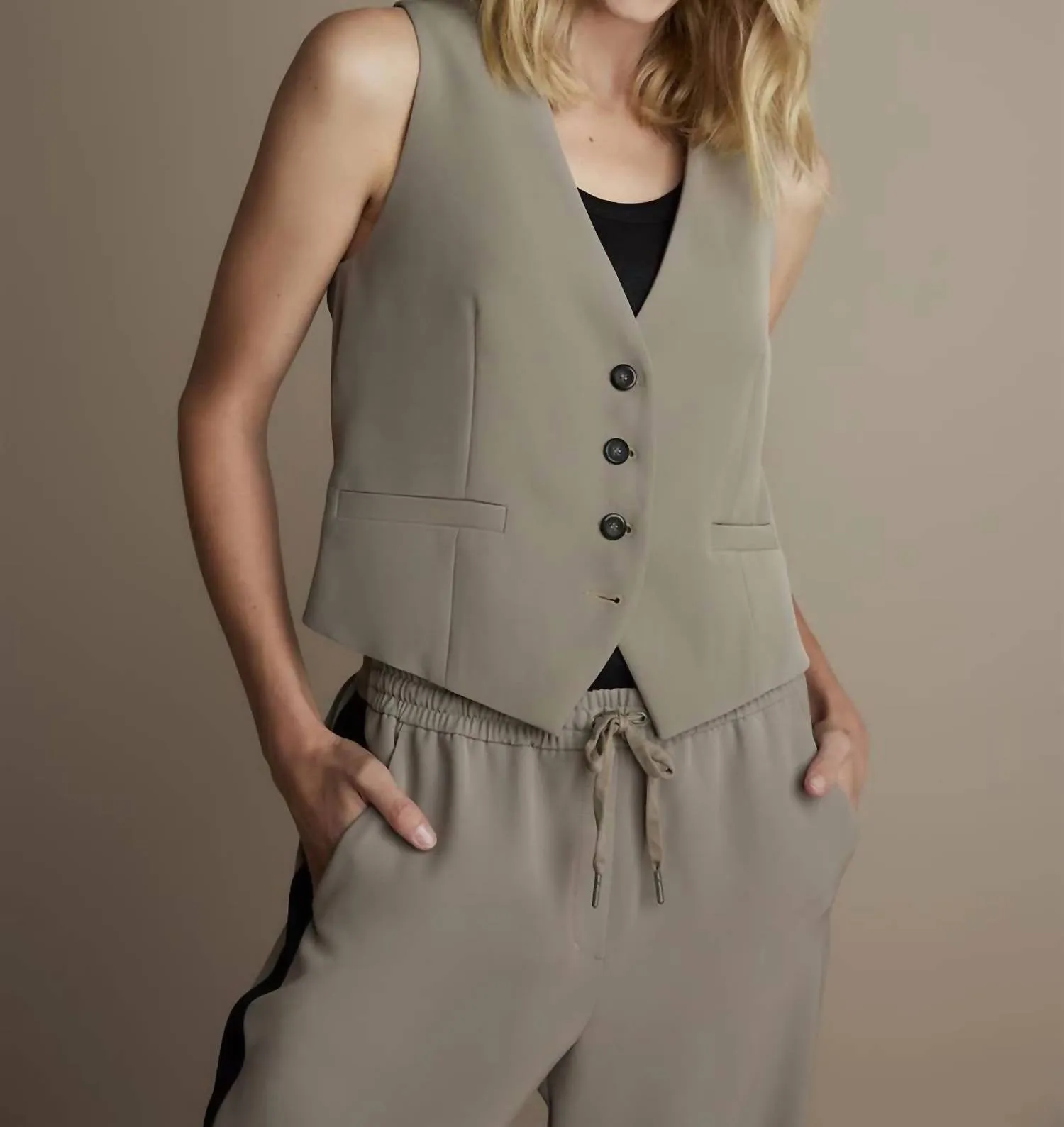 Waistcoat Fluid Vest In Clay