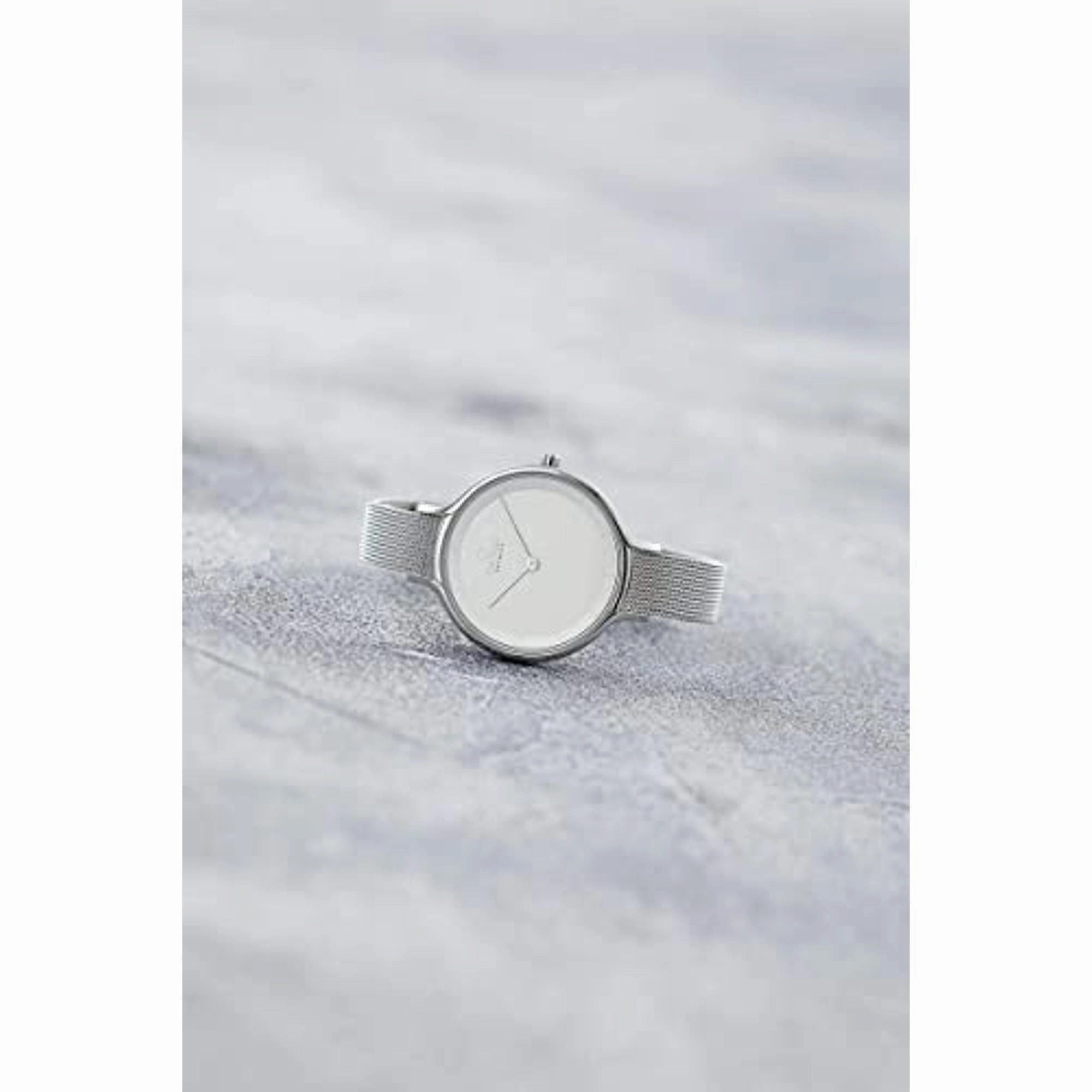 Women Analog Stainless Steel Watch V228LXCIMC