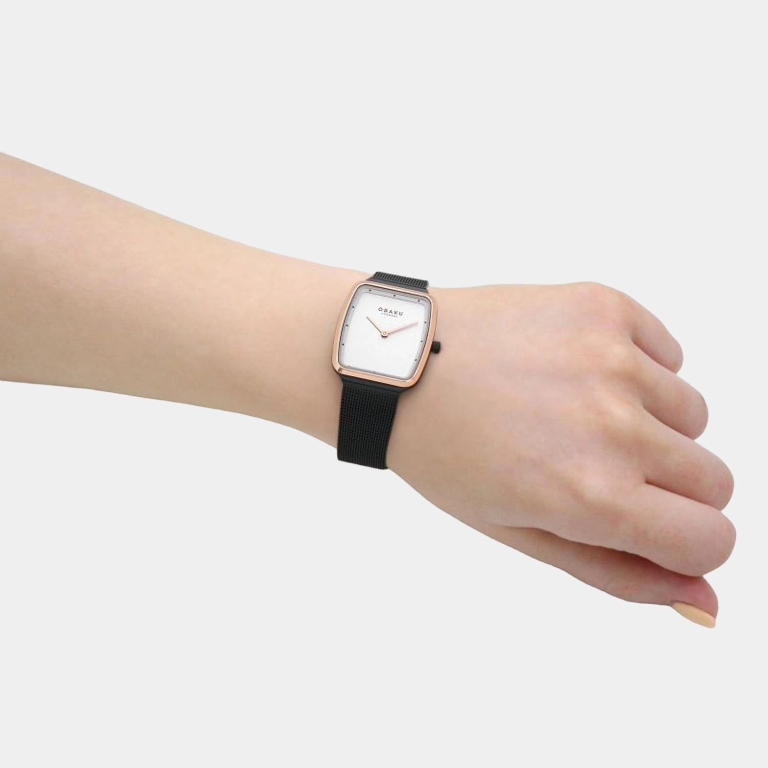 Women Silver Analog Stainless Steel Watch V267LXMIMB